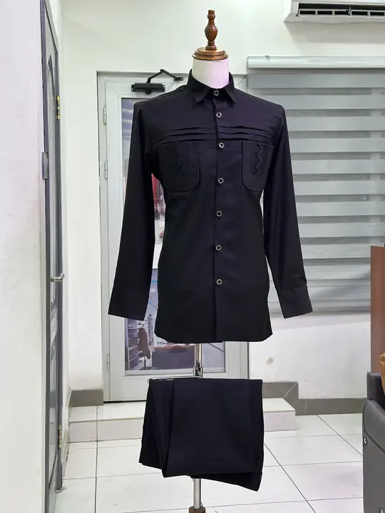 Black long-sleeve set with pleated pockets